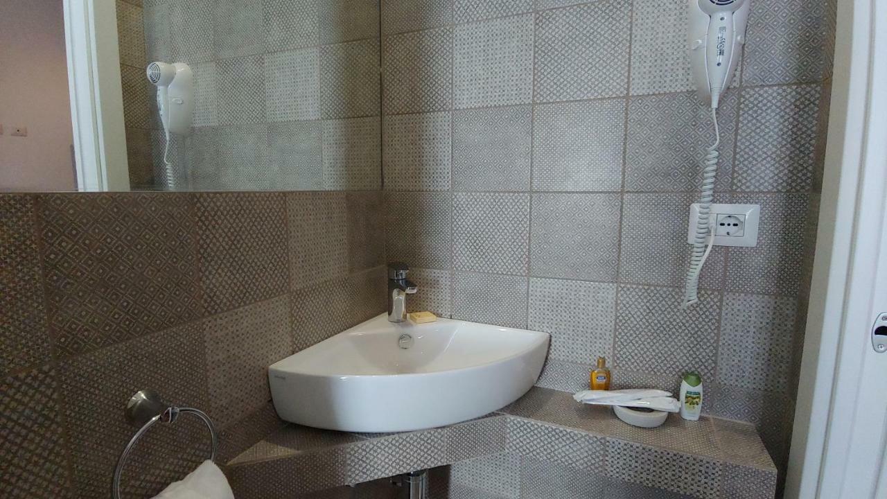 B&B El Brumista Milan Exterior photo